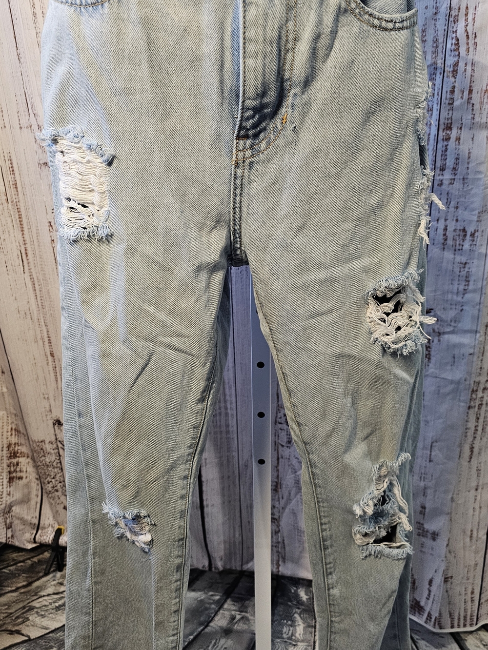 MUSELOOKS Distressed Mom Jeans Light Wash High Rise Ripped Denim Size 5